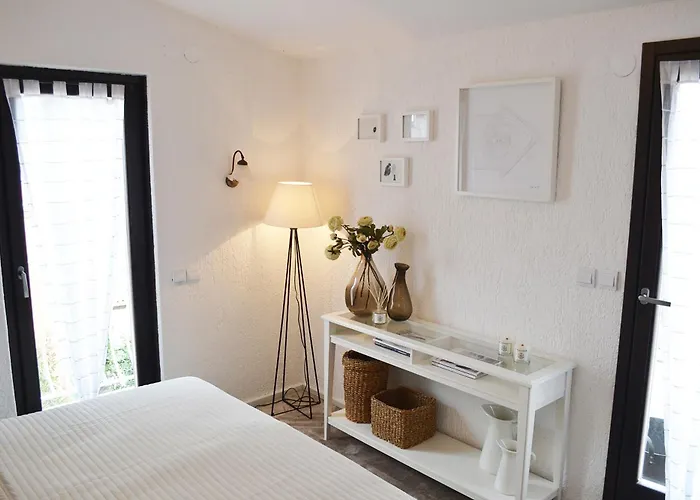 Sea View House Olja